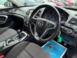 2016 Vauxhall Insignia 2.0 Cdti Sri Nav Euro 6 (s/s) 5dr in Silver — image 3