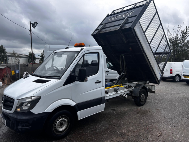 2017 Mercedes-Benz Sprinter 2.1 314 Cdi Rwd L1 2dr in White — image 1