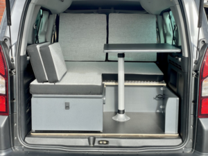 2018 Peugeot Partner Tepee 1.6 Bluehdi Outdoor in Grey — image 4