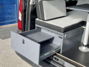 2018 Peugeot Partner Tepee 1.6 Bluehdi Outdoor in Grey — image 6