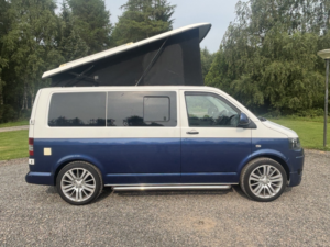 2013 Volkswagen Transporter 2.0 Tdi T28 Campervan in White — image 5
