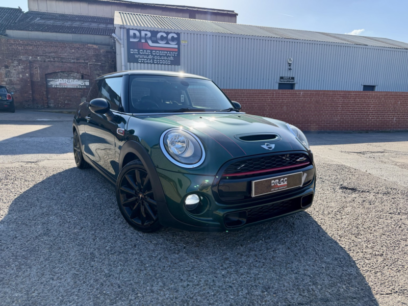 2014 MINI Hatch 2.0 Cooper Sd 3-Door Hatch in Green — image 1