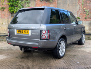 2010 Land Rover Range Rover 4.4 Td V8 Vogue Se in Grey — image 6