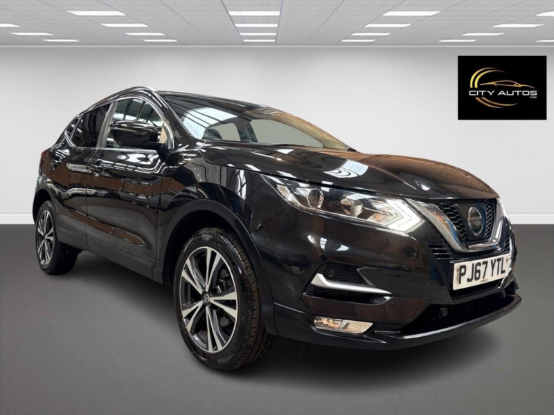 2017 Nissan Qashqai 1.5 Dci N-Connecta Euro 6 (s/s) 5dr in Black — image 1