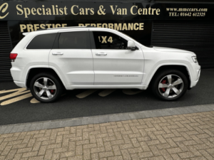 2016 Jeep Grand Cherokee 3.0 Grand Cherokee 3.0l V6 Crd Overland in White — image 3