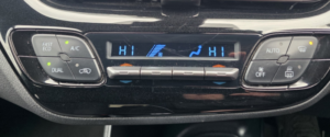 2017 Toyota C-Hr 1.2 Vvt-I Icon in White — image 6