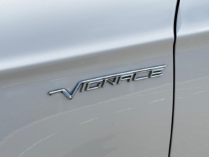 2017 Ford Mondeo 2.0t Ecoboost Vignale Auto Euro 6 (s/s) 5dr in White — image 3