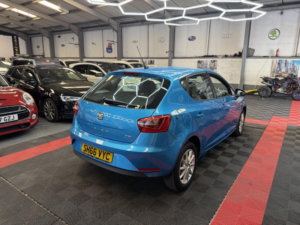 2017 SEAT Ibiza 1.2 Tsi Se in Blue — image 4