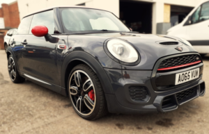 2015 MINI Hatch 2.0 John Cooper Works 3-Door Hatch in Grey — image 2