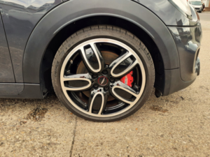 2015 MINI Hatch 2.0 John Cooper Works 3-Door Hatch in Grey — image 4