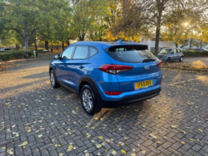 2015 Hyundai Tucson 1.7 Crdi Blue Drive Se Nav Euro 6 (s/s) 5dr in Blue — image 4