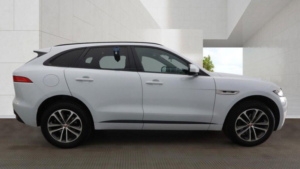 2020 Jaguar F-Pace 2.0 D240 R-Sport Auto AWD Euro 6 (s/s) 5dr in White — image 5