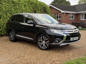 2015 Mitsubishi Outlander 2.2 Di-D Gx3 in Black — image 2