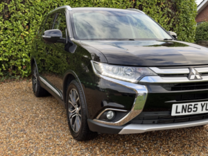 2015 Mitsubishi Outlander 2.2 Di-D Gx3 in Black — image 5