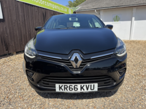 2016 Renault Clio 0.9 Dynamique S Nav Tce 90 in Black — image 2