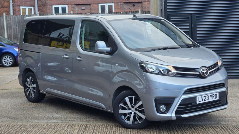 2023 Toyota Proace Verso 2.0d Family Medium MPV Auto Mwb Euro 6 (s/s) 5dr (8 Seat) in Grey — image 1