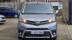2023 Toyota Proace Verso 2.0d Family Medium MPV Auto Mwb Euro 6 (s/s) 5dr (8 Seat) in Grey — image 3
