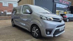 2023 Toyota Proace Verso 2.0d Family Medium MPV Auto Mwb Euro 6 (s/s) 5dr (8 Seat) in Grey — image 4