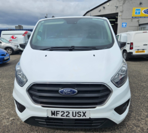 2022 Ford Transit Custom 2.0 Transit Custom Limited Van 300 L1 2.0l Ecoblue 130ps Fwd 6 Speed Manual in White — image 2