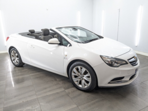 2014 Vauxhall Cascada 2.0 Cdti Se Convertible 2dr Diesel Manual Euro 5 (s/s) (165 Ps) in White — image 6