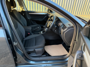 2020 Skoda Octavia 1.6 Tdi Se Drive Estate 5dr Diesel Manual Euro 6 (s/s) (115 Ps) in Grey — image 5