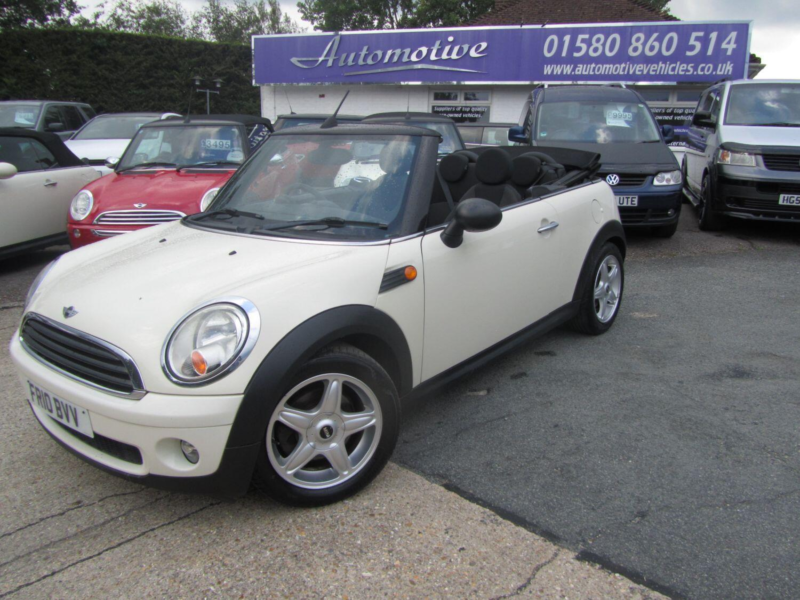 2010 MINI Convertible 1.6 One Convertible in White — image 1