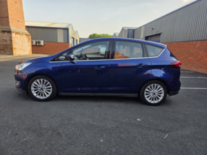 2015 Ford C-Max 1.5 Tdci Titanium in Blue — image 4