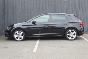 2020 SEAT Leon 1.5 Tsi Evo Fr in Black — image 5