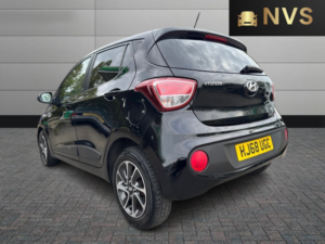 2018 Hyundai I10 1.0 Go! Se in Black — image 5