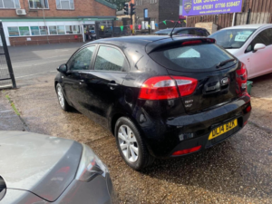 2014 Kia Rio 1.25 Vr7 Euro 5 5dr in Black — image 5