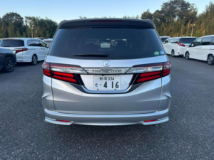 2014 Honda Odyssey Absolute Ex 5dr 7 Seats in Silver — image 4