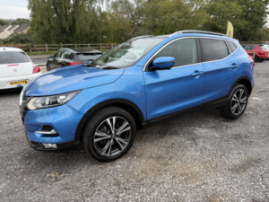 2019 Nissan Qashqai 1.3 Dig-T N-Connecta in Blue — image 2