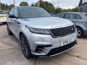 2018 Land Rover Range Rover Velar 2.0 D240 R-Dynamic Hse SUV 5dr Diesel Auto 4WD Euro 6 (s/s) (240 Ps) in Silver — image 3