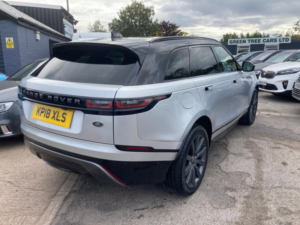2018 Land Rover Range Rover Velar 2.0 D240 R-Dynamic Hse SUV 5dr Diesel Auto 4WD Euro 6 (s/s) (240 Ps) in Silver — image 6