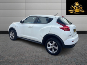 2014 Nissan Juke 1.6 Visia in White — image 5
