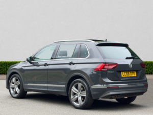 2018 Volkswagen Tiguan 2.0 Tdi Sel SUV 5dr Diesel DSG Euro 6 (s/s) (150 Ps) in Grey — image 5
