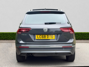 2018 Volkswagen Tiguan 2.0 Tdi Sel SUV 5dr Diesel DSG Euro 6 (s/s) (150 Ps) in Grey — image 6