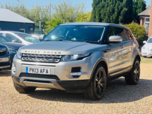2013 Land Rover Range Rover Evoque 2.2 Sd4 Pure Auto 4WD Euro 5 5dr in Gold — image 4