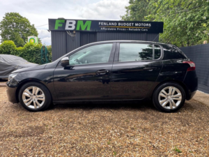2014 Peugeot 308 1.6 E-Hdi Active Euro 5 (s/s) 5dr in Black — image 2