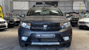 2018 Dacia Sandero Stepway 1.5 Stepway Se Summit Dci 90 Diesel Grey 5dr 1 Owner+satnav+cruise in Grey — image 3