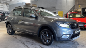 2018 Dacia Sandero Stepway 1.5 Stepway Se Summit Dci 90 Diesel Grey 5dr 1 Owner+satnav+cruise in Grey — image 4