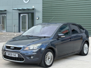 2008 Ford Focus 1.6 Titanium 5dr in Grey — image 3