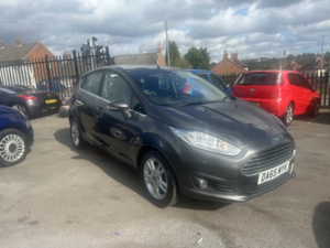 2015 Ford Fiesta 1.3 Zetec in Grey — image 6