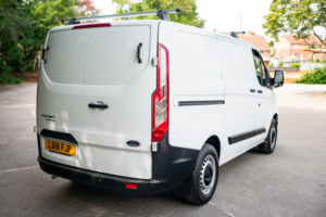 2018 Ford Transit Custom 2.0 320 Ecoblue in White — image 2