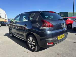 2015 Peugeot 3008 1.6 Bluehdi Active in Blue — image 4