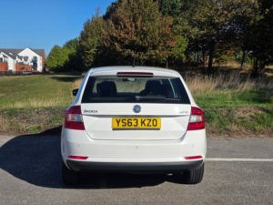 2013 Skoda Rapid Spaceback 1.2 Tsi Se Hatchback 5dr Petrol Manual Euro 5 (86 Ps) in White — image 6