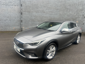 2017 Infiniti Q30