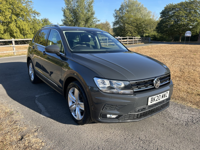 2020 Volkswagen Tiguan 1.5 Tsi Evo Match in Grey — image 1