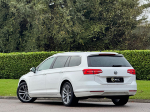 2018 Volkswagen Passat 1.6 Tdi Gt DSG Euro 6 (s/s) 5dr in White — image 5