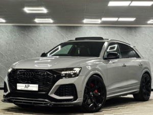 2023 Audi Rsq8